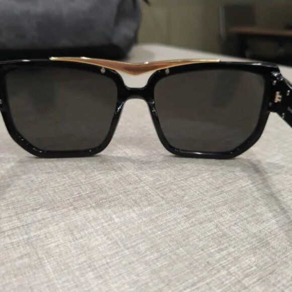 Louis Vuitton Sunglasses | Black Square Frame with Gold V Accent | Unisex - Picture 5 of 6